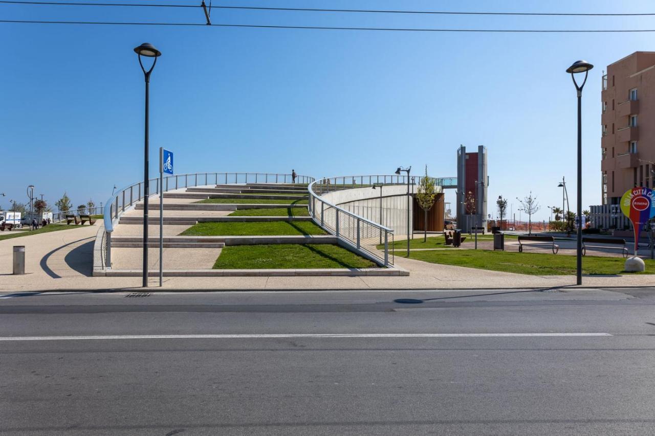 Romantico Open Space A 3Min Dalla Spiaggia - Homeunity Rimini Luaran gambar